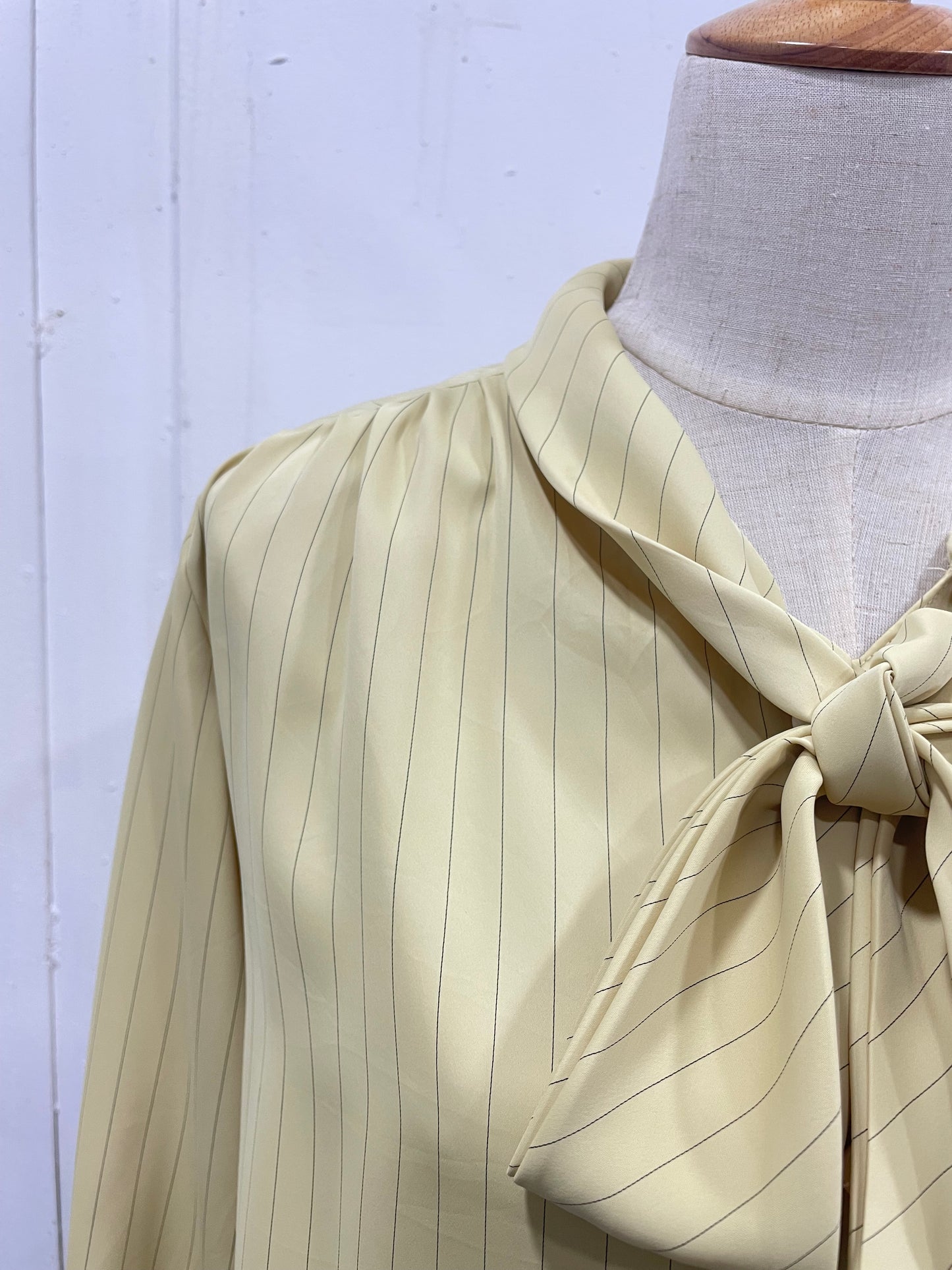 Seraphine Blouse A0002 (SIZE M)